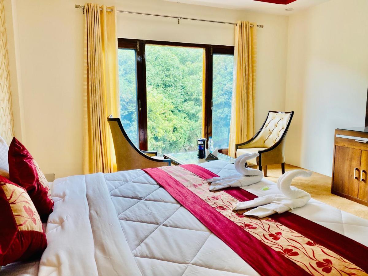 Royal Green Mashobra - Mountain And Valley View Rooms Shimla Eksteriør billede